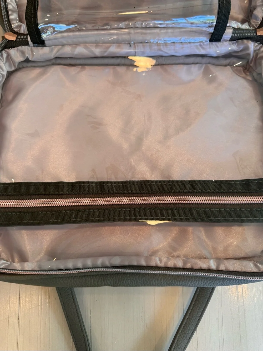 Ms. Lovely Olive Green Quilted Travel Toiletry & Cosmetic Organizer Bag | NWOT